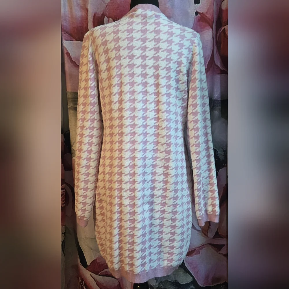 Cider Pink and White Houndstooth Dress - Picture 5 of 11
